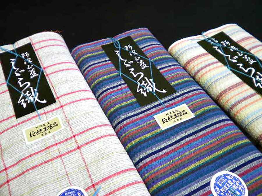 地元 徳島の阿波しじら織 地元 徳島の阿波しじら織